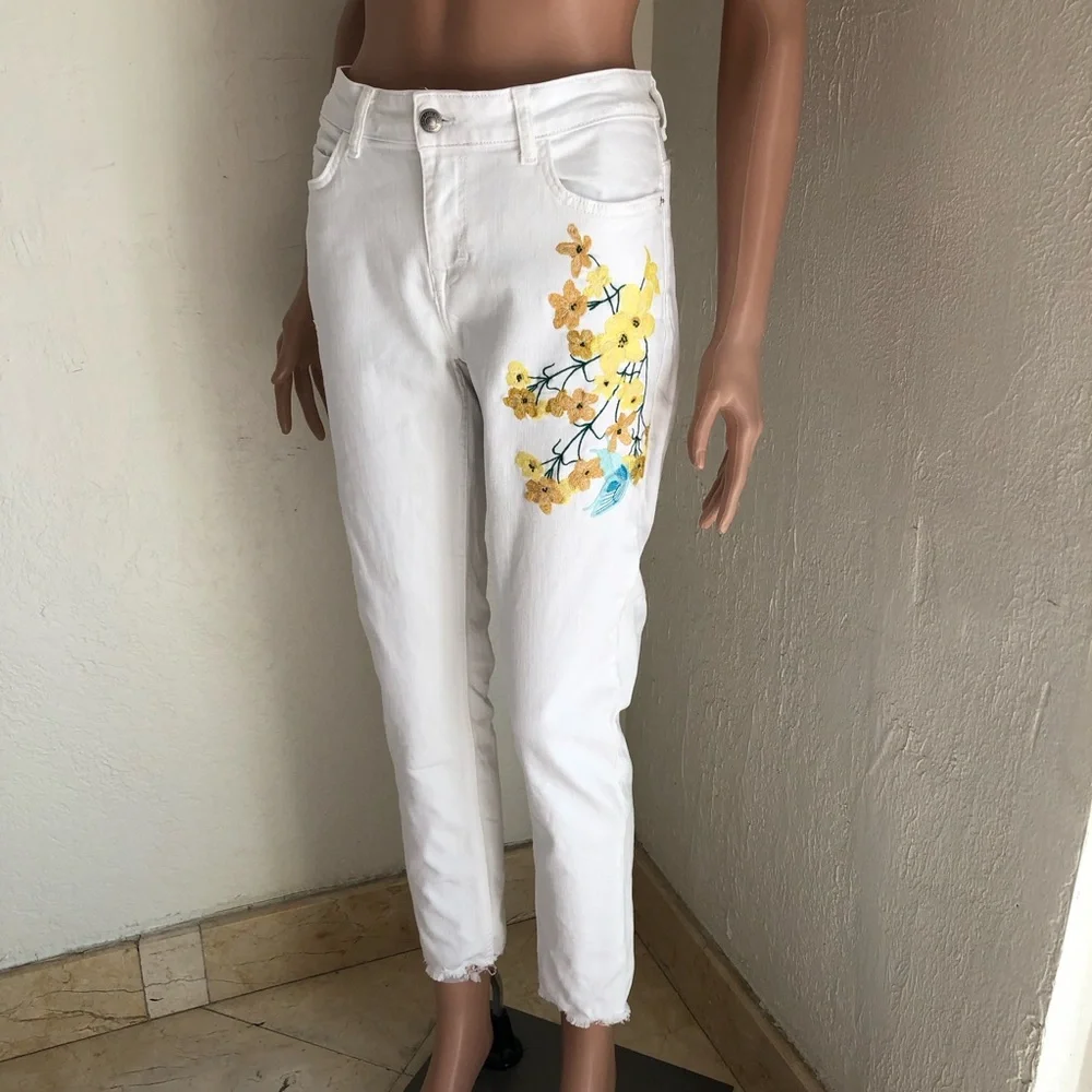 Zara Basic Denim White Embroidered Skinny Jeans Pants Women’s Size 8 Elastic